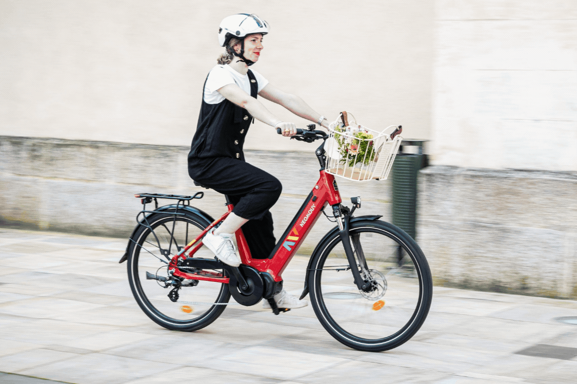 NEOMOUV, vélo électrique Ville - VTC - VTT